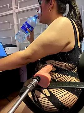 Photos of ScarlethAH from StripChat is Freechat