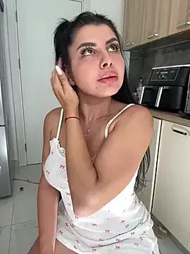 Scarlett-Dream from StripChat is Freechat