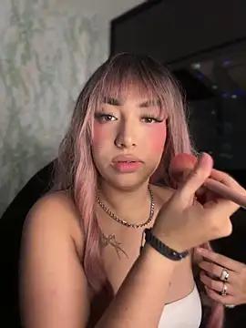 Check-out your craziest wishes with our pick of gaming cams models, featuring big knockers, round tails and tight twats.