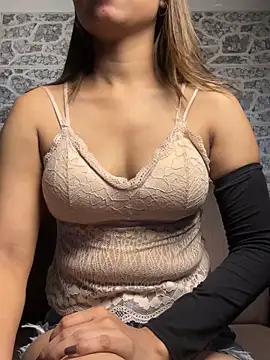 Check-out your craziest wishes with our pick of gaming cams models, featuring big knockers, round tails and tight twats.
