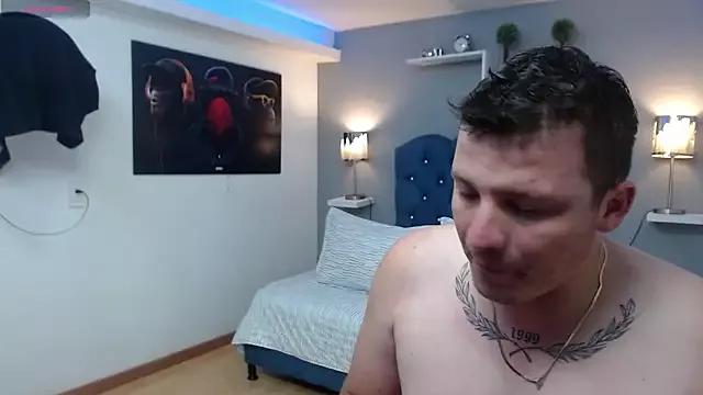 scarlett_and_justin from StripChat is Freechat