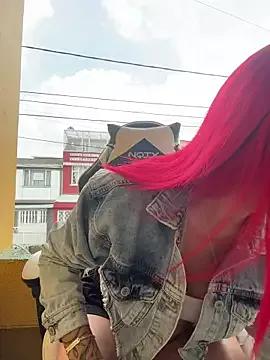 Check-out your craziest wishes with our pick of gaming cams models, featuring big knockers, round tails and tight twats.