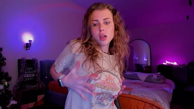 Check-out your craziest wishes with our pick of gaming cams models, featuring big knockers, round tails and tight twats.