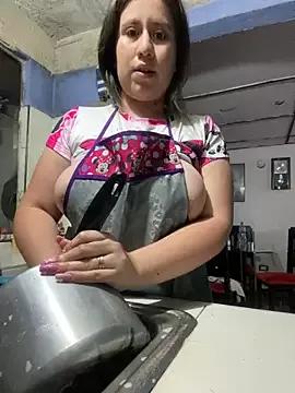 Scarlett_Noire_outdoors from StripChat is Freechat