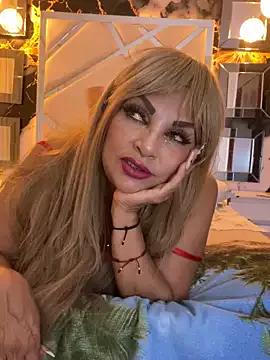 Check-out your craziest wishes with our pick of gaming cams models, featuring big knockers, round tails and tight twats.