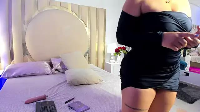 ScarlettRoss_ from StripChat is Freechat