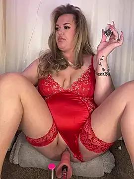 Scottish_Milf_Bella_xo from StripChat is Freechat