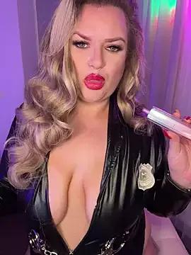 Scottish_Milf_Bella_xo from StripChat is Freechat