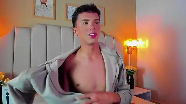SEANTROYY from StripChat is Freechat
