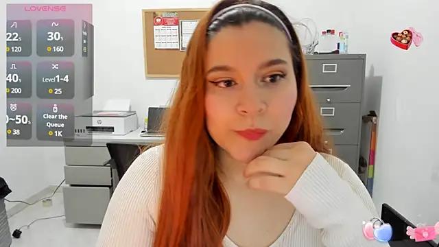 secretarysquirt from StripChat is Freechat