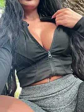 SECRETSLUT-UK from StripChat is Freechat