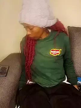 SeffieLucy from StripChat is Freechat