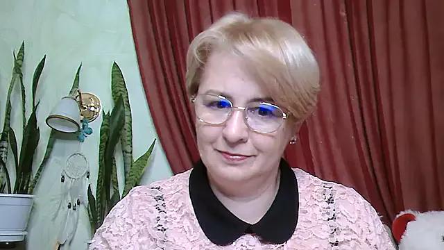 Selena-Velvet from StripChat is Freechat