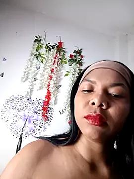 Selena_Niceculo from StripChat is Freechat