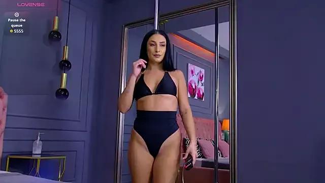 SelenaRoyce from StripChat is Freechat