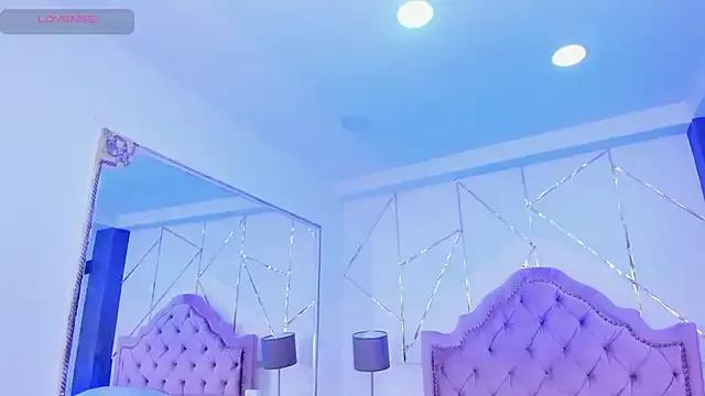 SelenaStonne from StripChat is Freechat