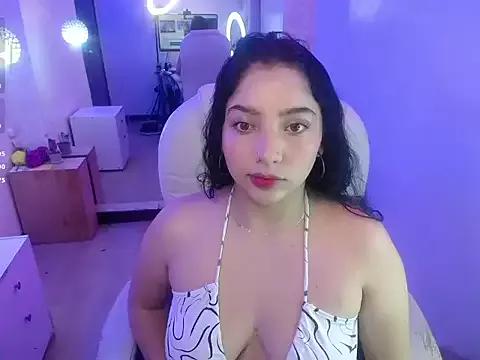 selene_walker_ from StripChat is Freechat