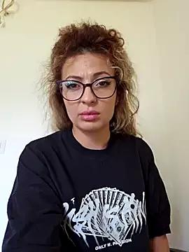 Selenna_emma from StripChat is Freechat