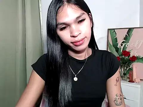 sexloverxxz from StripChat is Freechat