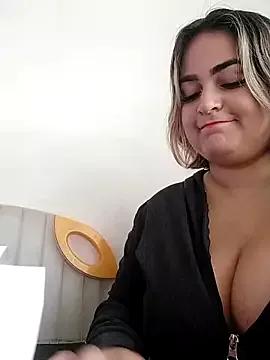 Check-out your craziest wishes with our pick of gaming cams models, featuring big knockers, round tails and tight twats.