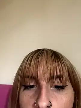 Sexy_Bulgarian_woman from StripChat is Freechat