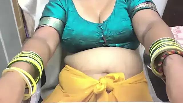 Sexy_Regina from StripChat is Freechat