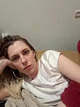 SexyAlya from StripChat is Freechat