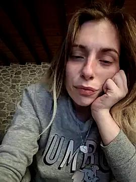 SexyAlya from StripChat is Freechat