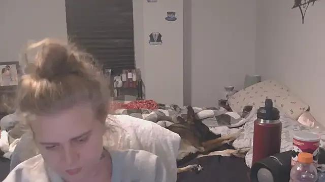 Sexyblonde12344 from StripChat is Freechat