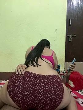 Check-out your craziest wishes with our pick of gaming cams models, featuring big knockers, round tails and tight twats.