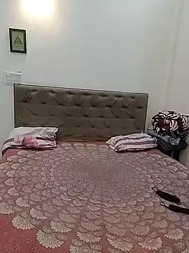 SexyMeera69 from StripChat is Freechat