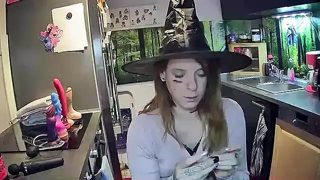 SexyMilf_37 from StripChat is Freechat