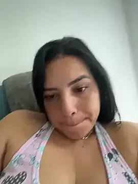 Sexymoom32 from StripChat is Freechat