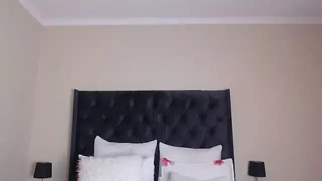 Sexynaughty_Girl from StripChat is Freechat