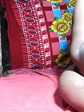 SEXYRANILOVE from StripChat is Freechat