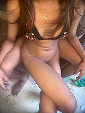 Photos of Sexyunzu_live from StripChat is Freechat