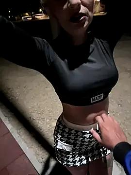 Check-out your craziest wishes with our pick of gaming cams models, featuring big knockers, round tails and tight twats.