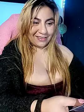Sharon_Taylor2023 from StripChat is Freechat