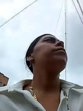 SharonDustLove from StripChat is Freechat