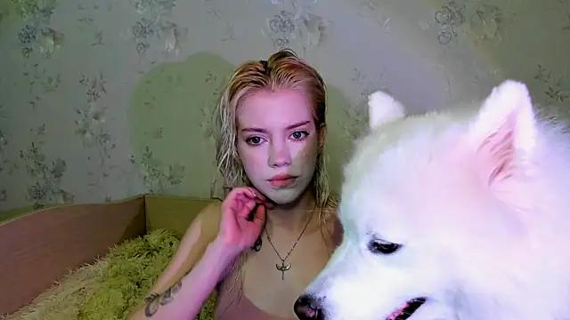 Shawty_Blonde from StripChat is Freechat