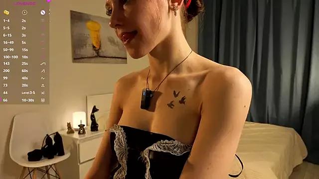 Check-out your craziest wishes with our pick of gaming cams models, featuring big knockers, round tails and tight twats.