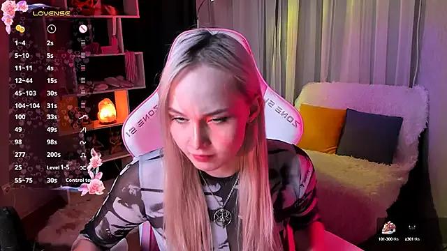 shawtyMEOW from StripChat is Freechat