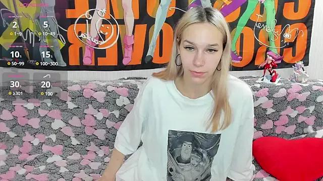 Check-out your craziest wishes with our pick of gaming cams models, featuring big knockers, round tails and tight twats.