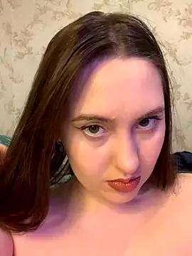SiennBunny from StripChat is Freechat