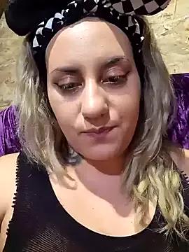 SinfulLovers33 from StripChat is Freechat