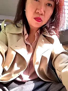 siru-love from StripChat is Freechat