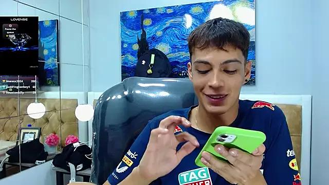 SkinnyBoy_ from StripChat is Freechat