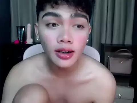SkinnyKen23 from StripChat is Freechat