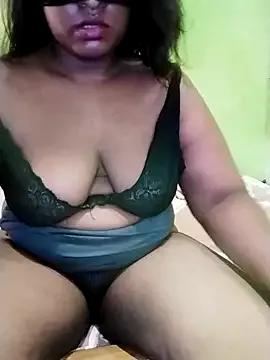 Sl_sweety from StripChat is Freechat