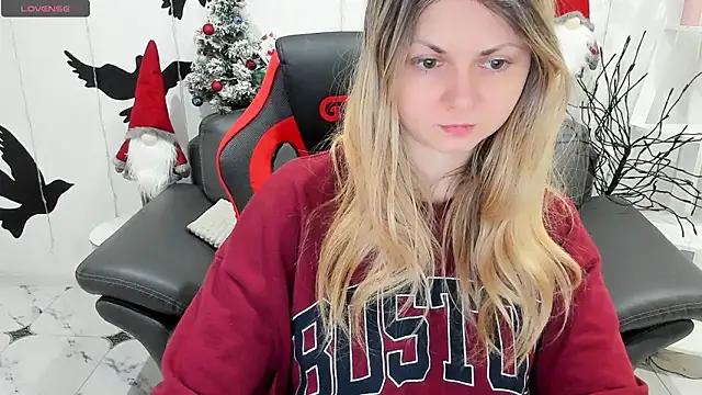 Check-out your craziest wishes with our pick of gaming cams models, featuring big knockers, round tails and tight twats.